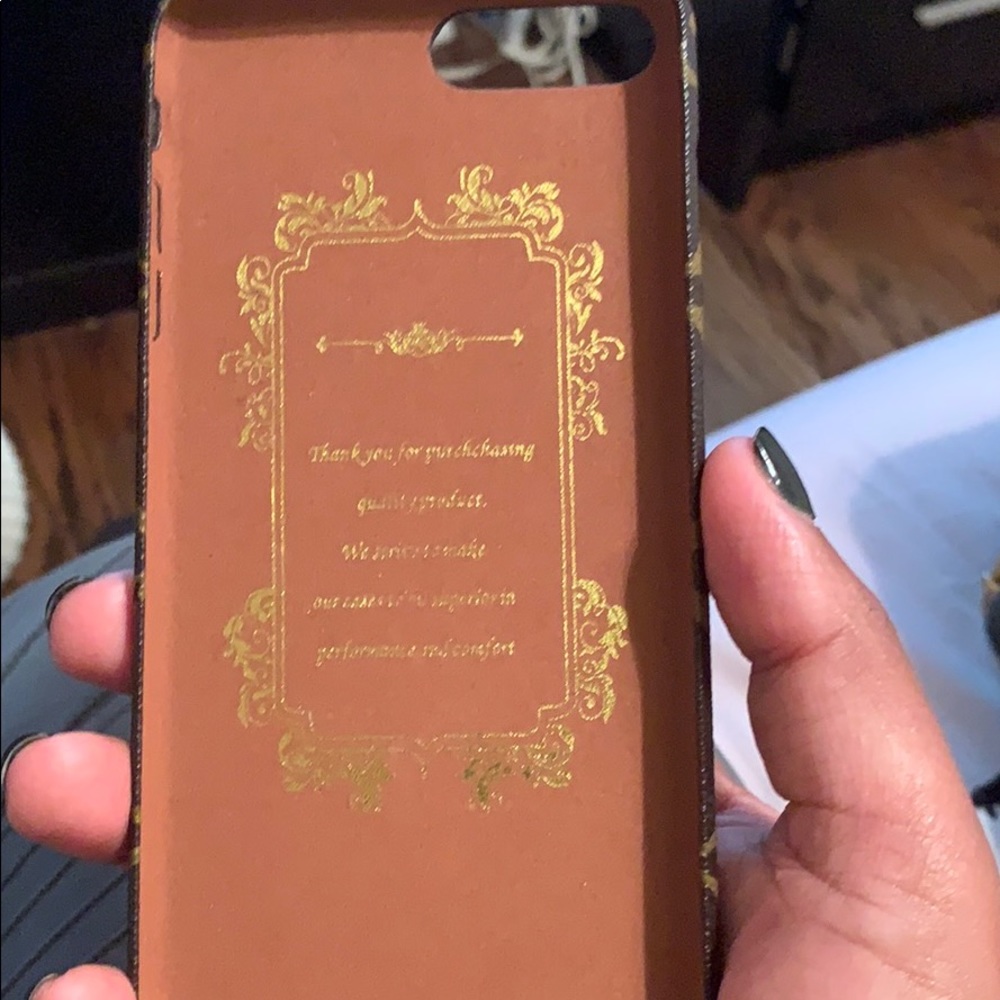 iPhone 8plus case - Picture 2 of 2